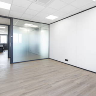 Bureau privé 20 m² 6 postes Coworking Rue du Général Malleret Joinville Vitry-sur-Seine 94400 - photo 5